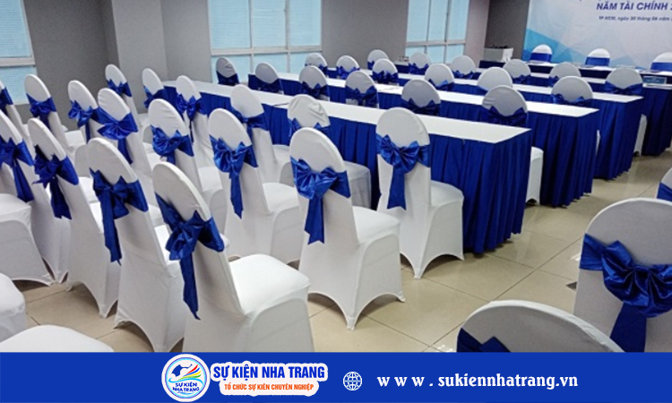 Cho thuê bàn ghế sự kiện